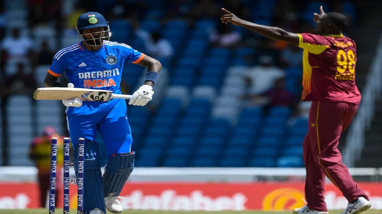 Icc World Cup 2024 आधी मोठा धक्का, दुखापतीमुळे स्टार ऑलराउंडर स्पर्धेतून आऊट, या खेळाडूला संधी Icc World Cup 2024 आधी मोठा धक्का, दुखापतीमुळे स्टार ऑलराउंडर स्पर्धेतून आऊट, या खेळाडूला संधी