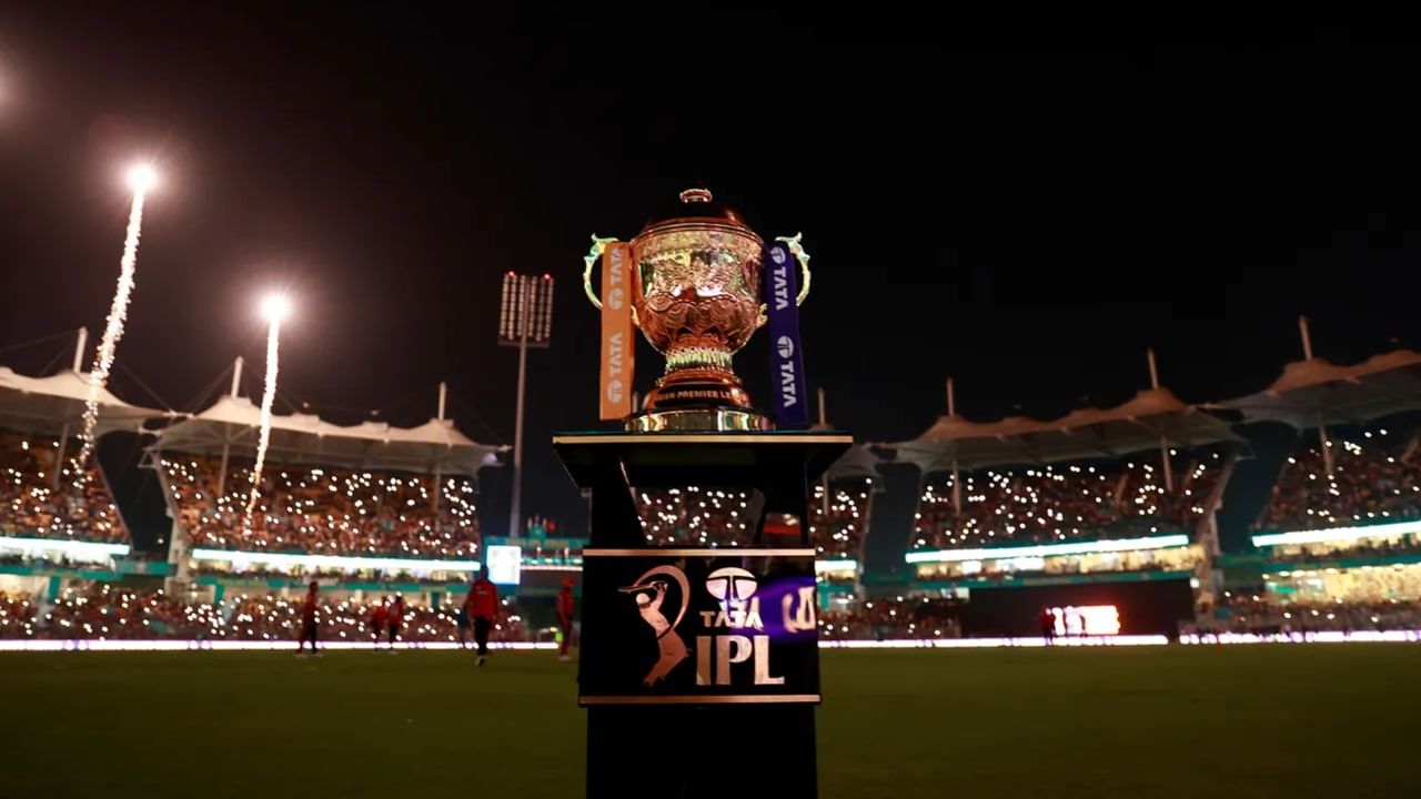 KKR vs SRH Final : वेंकटेश अय्यरचं अर्धशतक, कोलकाता नाईट रायडर्स आयपीएल 2024 चॅम्पियन, हैदराबादवर फायनलमध्ये 8 विकेट्सने धमाकेदार विजय KKR vs SRH Final : वेंकटेश अय्यरचं अर्धशतक, कोलकाता नाईट रायडर्स आयपीएल 2024 चॅम्पियन, हैदराबादवर फायनलमध्ये 8 विकेट्सने धमाकेदार विजय
