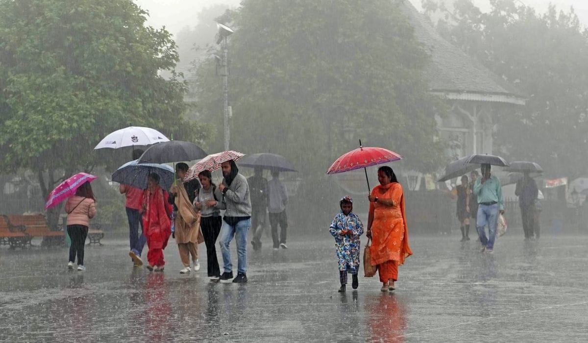 पुढील 3-4 दिवसांत या राज्यात सुरु होणार पाऊस, मान्सूनबाबत आली मोठी गुडन्यूज पुढील 3-4 दिवसांत या राज्यात सुरु होणार पाऊस, मान्सूनबाबत आली मोठी गुडन्यूज