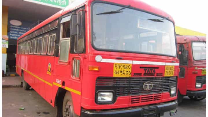 MSRTC Bus Pass : 'लालपरी'ने शाळेत जाणाऱ्यांसाठी आनंदाची बातमी, विद्यार्थ्यांना आता शाळेतच... MSRTC Bus Pass : 'लालपरी'ने शाळेत जाणाऱ्यांसाठी आनंदाची बातमी, विद्यार्थ्यांना आता शाळेतच...