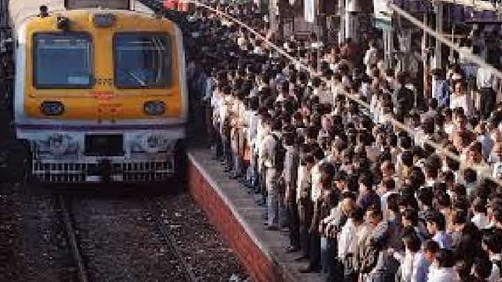मुंबईकरांनो आता बिनधास्त घराबाहेर पडा, कारण...,‘मध्य रेल्वे’च्या विशेष मेगा ब्लॉकबाबत मोठी अपडेट मुंबईकरांनो आता बिनधास्त घराबाहेर पडा, कारण...,‘मध्य रेल्वे’च्या विशेष मेगा ब्लॉकबाबत मोठी अपडेट