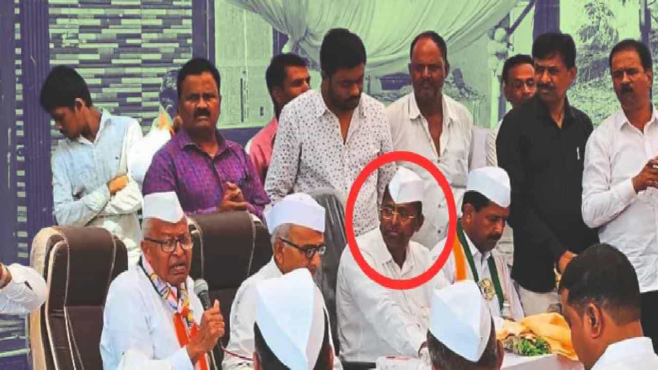 Narhari Zirwal : नरहरी झिरवाळ कोणासोबत? मविआ उमेदवारासोबतच्या त्या व्हायरल फोटोवर अखेर दिलं स्पष्टीकरण