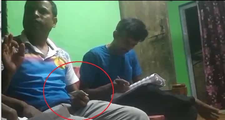 काका कमळ फूल... 3 नंबरचं बटण... एका मतासाठी 500 रूपये, व्हिडीओ होतोय व्हायरल काका कमळ फूल... 3 नंबरचं बटण... एका मतासाठी 500 रूपये, व्हिडीओ होतोय व्हायरल