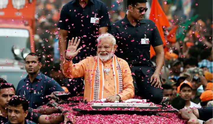 Loksabha Election : राज्यभरात मोदींच्या एकूण 19 जाहीर सभा अन् मुंबईत पहिलाच मेगा रोड शो, कसा असणार मार्ग? Loksabha Election : राज्यभरात मोदींच्या एकूण 19 जाहीर सभा अन् मुंबईत पहिलाच मेगा रोड शो, कसा असणार मार्ग?