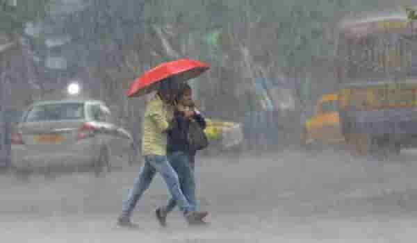 IMD Alert : मुंबईकरांना सावधान राहण्याचा हवामान खात्याचा इशारा