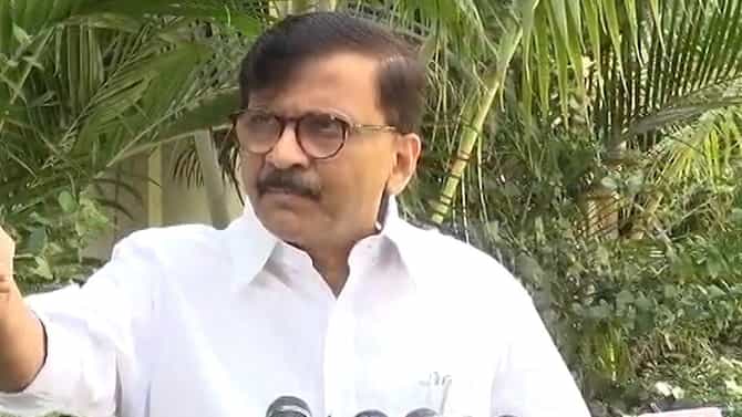 Loksabha Election 2024 : भांडूपमध्ये ठाकरे गटाचे कार्यकर्ते पोलिसांच्या ताब्यात, संजय राऊत भडकले