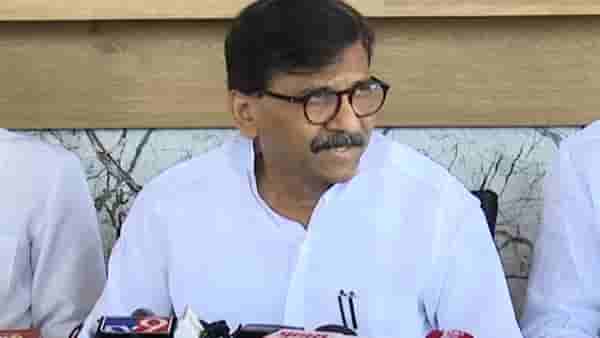 Sanjay Raut : शिवसेना फडणवीस गांडूंची सेना, संजय राऊत यांचं वादग्रस्त वक्तव्य
