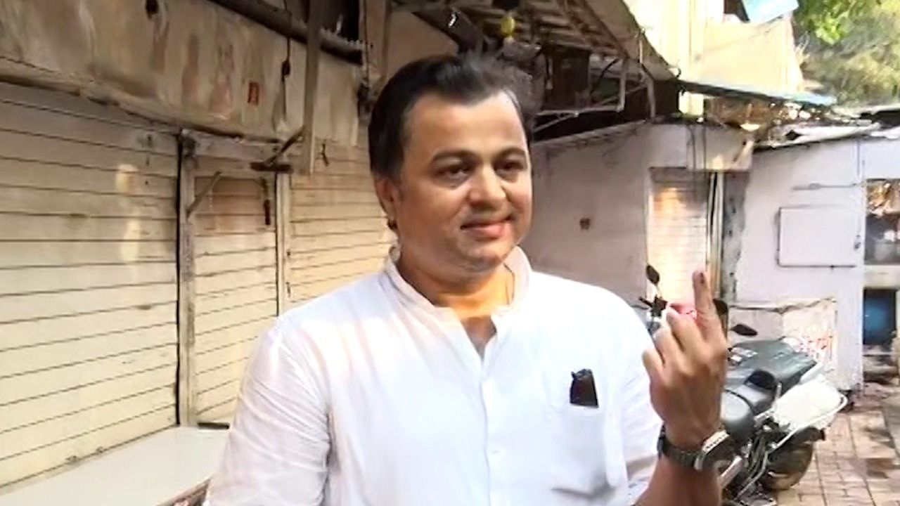 Maharashtra Lok Sabha Election 2024 : तुम्ही ठरवलं तरच बदल घडेल - अभिनेता सुबोध भावेचं मतदारांना आवाहन Maharashtra Lok Sabha Election 2024 : तुम्ही ठरवलं तरच बदल घडेल - अभिनेता सुबोध भावेचं मतदारांना आवाहन
