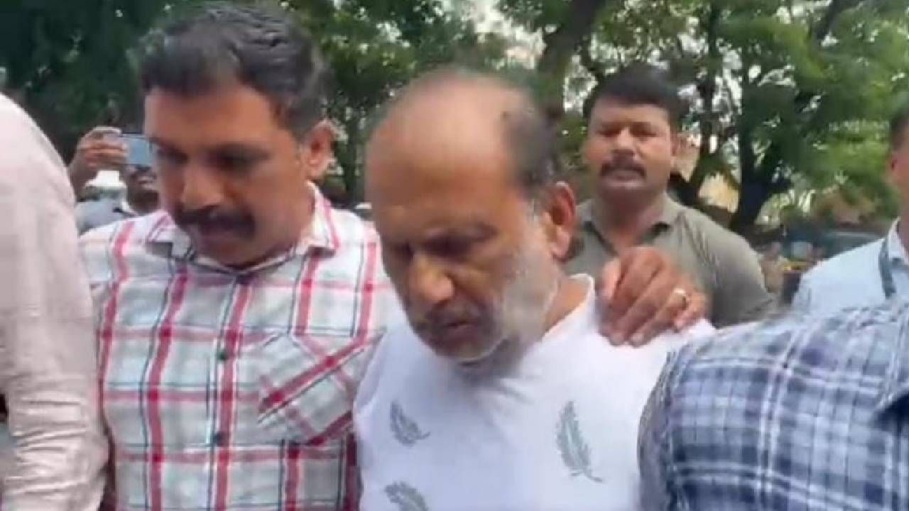 पुणे पोलिसांचे अग्रवाल कुटुंबातील नोकरांना चार सवाल; अडचणी वाढणार? पुणे पोलिसांचे अग्रवाल कुटुंबातील नोकरांना चार सवाल; अडचणी वाढणार?