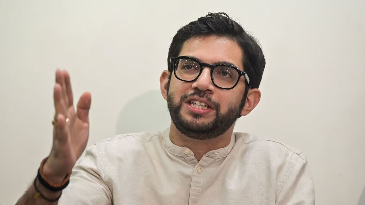 फ्री एण्ड फेअर निवडणूका झाल्या असत्या तर भाजपाला 40 ही जागा मिळाल्या नसत्या, आदित्य ठाकरे यांचा आरोप फ्री एण्ड फेअर निवडणूका झाल्या असत्या तर भाजपाला 40 ही जागा मिळाल्या नसत्या, आदित्य ठाकरे यांचा आरोप