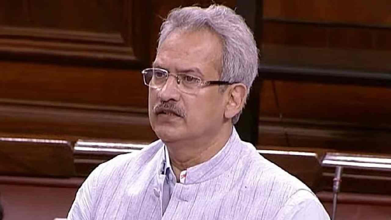 'या' तीन भागातून भरभरुन मतदानामुळे अनिल देसाईंनी पलटवली बाजी, दिग्गज राहुल शेवाळेंना बसला धक्का 'या' तीन भागातून भरभरुन मतदानामुळे अनिल देसाईंनी पलटवली बाजी, दिग्गज राहुल शेवाळेंना बसला धक्का