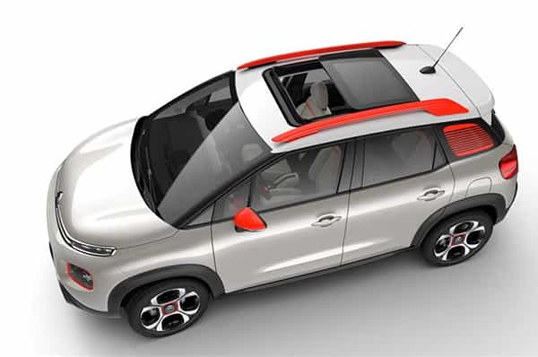 Citroen C3 Aircross या कारची एक्स-शोरूम किंमत सुमारे 10 लाख रुपये आहे. या कारमध्ये 3-सिलिंडर टर्बो पेट्रोल इंजन आहे. जे 109bhp/ 205Nm चे आऊटपूट देते.