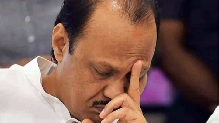 'आपापल्या बायका अन् तुमच्या कोण असतील त्यांना पण घेऊन या...', अजितदादांच्या आमदाराची अजब तंबी 'आपापल्या बायका अन् तुमच्या कोण असतील त्यांना पण घेऊन या...', अजितदादांच्या आमदाराची अजब तंबी