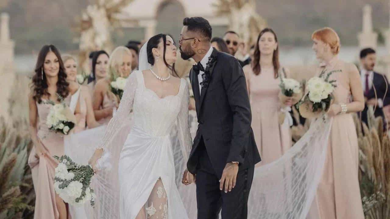 हार्दिक पांड्या आणि नताशा यांच्यात दूराव्याचं स्टंट? आता सर्वकाही व्यवस्थित असल्याची वातावरण निर्मिती!