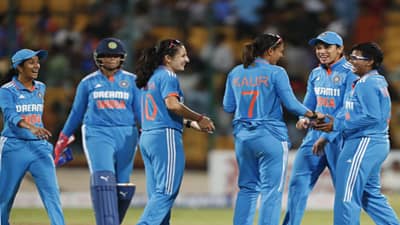 IND vs SA: टीम इंडियाची विजयी सलामी, दक्षिण आफ्रिकेचा 143 धावांनी उडवला धुव्वा