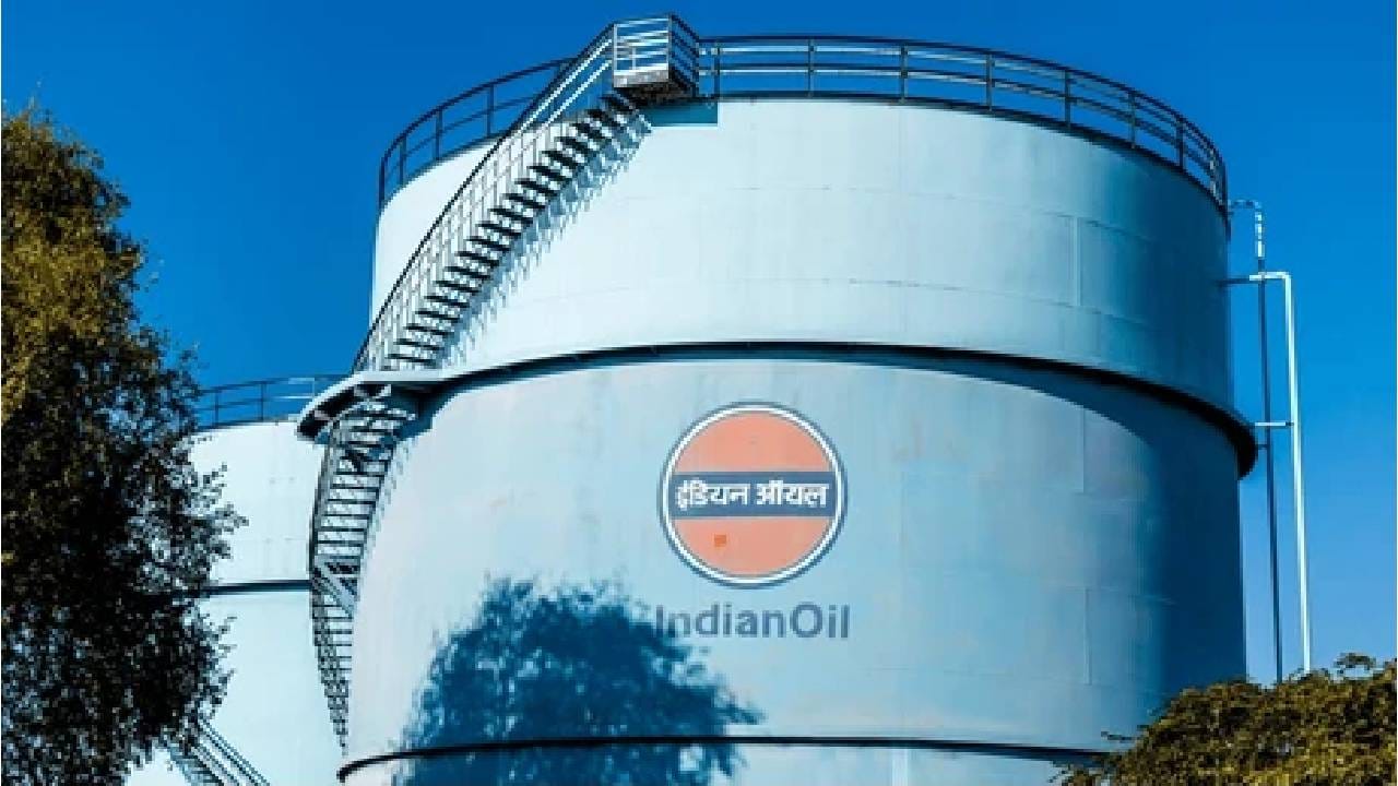 इंडियन ऑइल कॉर्पोरेशन लिमिटेडमध्ये भरती, 'ही' आहे अर्ज करण्याची शेवटची तारीख इंडियन ऑइल कॉर्पोरेशन लिमिटेडमध्ये भरती, 'ही' आहे अर्ज करण्याची शेवटची तारीख