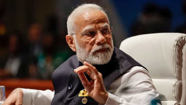Modi 3.0 : मोदींची पंतप्रधानपदाची हॅट्रीक पण नव्या मंत्रिमंडळात 'त्या' 20 जुन्या मंत्र्यांची आठवणही नाही Modi 3.0 : मोदींची पंतप्रधानपदाची हॅट्रीक पण नव्या मंत्रिमंडळात 'त्या' 20 जुन्या मंत्र्यांची आठवणही नाही