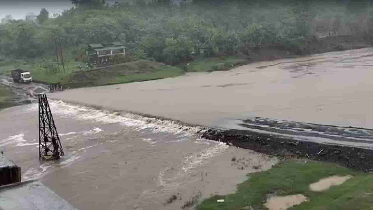 Mumbai Rain : पालघरमध्ये पूल पाण्याखाली; लोकल, ट्रेनची गती मंदावली, IMD चा मुंबईला अलर्ट काय?