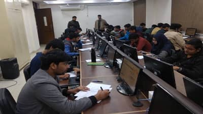 नीटच्या परीक्षेत या लोकांना नो एन्ट्री, काय आहेत गाईडलाईन; चूक केली तर...