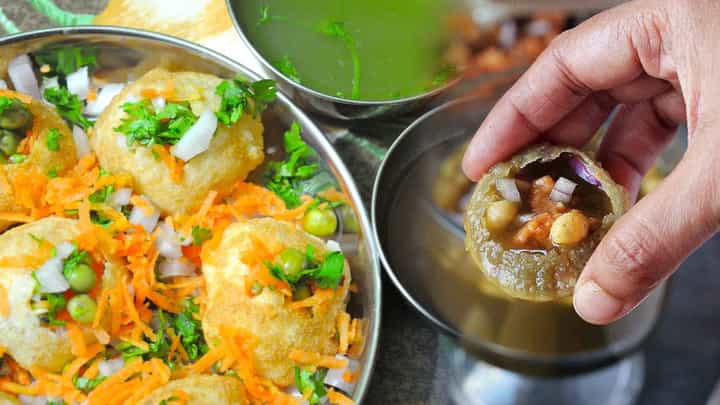 पाणीपुरी खाण्याचे शौकीन आहात? मग हा व्हिडीओ नक्की बघा, नाहीतर तुम्हालाही पडणार महागात पाणीपुरी खाण्याचे शौकीन आहात? मग हा व्हिडीओ नक्की बघा, नाहीतर तुम्हालाही पडणार महागात
