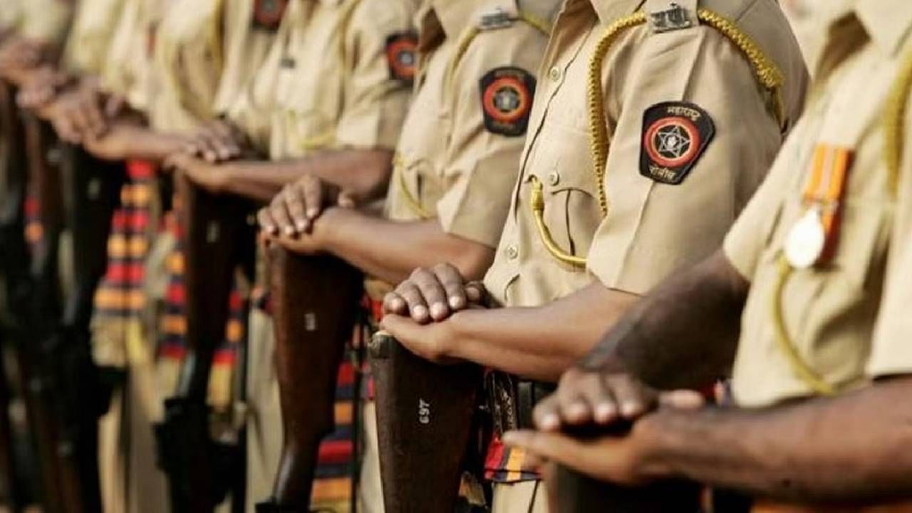 Police Bharti : रोहित पवारांच्या 'त्या' ट्विटनंतर पोलीस भरतीबाबत घेतला मोठा निर्णय