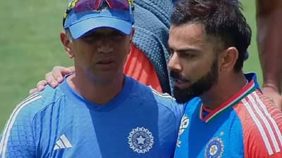 IND vs SA Final : टीम इंडियाची स्थिती नाजूक असताना राहुल द्रविड उतरला मैदानात, विराट-अक्षरला दिला कानमंत्र