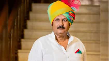 बेधडक, बिनधास्त, कोण आहेत उदयनराजे भोसले