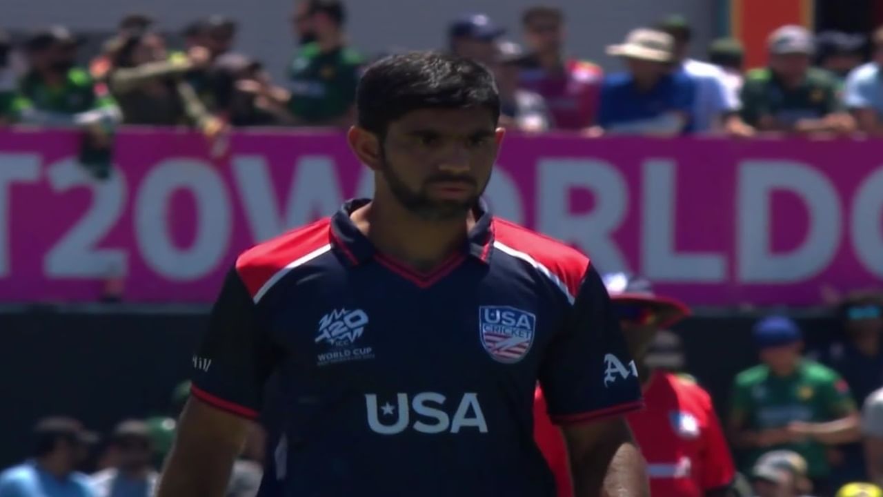 USA vs PAK Super Over: यूएसएचा सुपर ओव्हरमध्ये पाकिस्तानवर विजय, सौरभ नेत्रवाळकर ठरला हिरो USA vs PAK Super Over: यूएसएचा सुपर ओव्हरमध्ये पाकिस्तानवर विजय, सौरभ नेत्रवाळकर ठरला हिरो