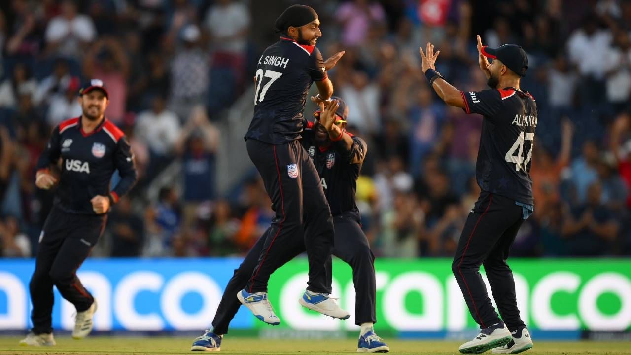 T20 World Cup : सलग दोन सामन्यात पराभव होऊनही अमेरिका पोहोचणार उपांत्य फेरीत! असं कसं होणार ते जाणून घ्या T20 World Cup : सलग दोन सामन्यात पराभव होऊनही अमेरिका पोहोचणार उपांत्य फेरीत! असं कसं होणार ते जाणून घ्या