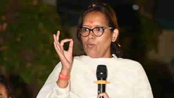 शिंदे गटाचे अनेक पदाधिकारी आमच्या संपर्कात, त्यांना विधानसभा...; काँग्रेस खासदाराचं विधान चर्चेत