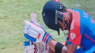 IND vs SA Final : सामना सुरु होण्यापूर्वी विराट कोहलीने केलं असं काही, स्ट्राईक मिळताच..