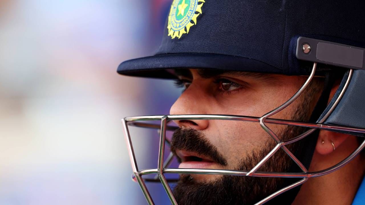 IND vs PAK, T20 World Cup : पाकिस्तानविरूद्धच्या मॅचमध्ये विराट कोहलीच्या करियरला लागला मोठा डाग, पाहा काय झालं?