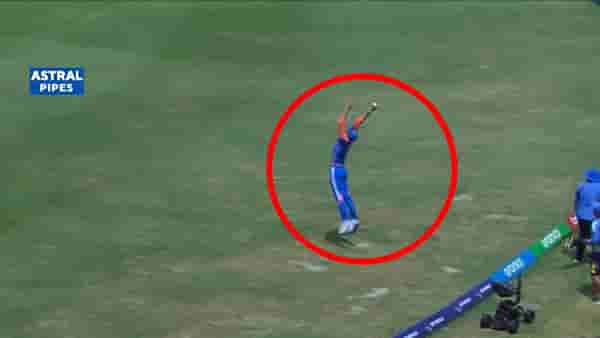 IND vs AUS Turning Point : बापूचा नादच खुळा, बाऊड्री लाईनवर उंच उडी मारत एका हातात खतरनाक कॅच