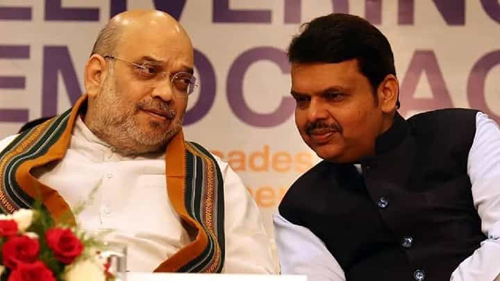 Amit Shah Phone Call on Devendra Fadnavis : शाहांचा फडणवीसांना फोन; राजीनाम्याविषयी काय झाली चर्चा? Amit Shah Phone Call on Devendra Fadnavis : शाहांचा फडणवीसांना फोन; राजीनाम्याविषयी काय झाली चर्चा?