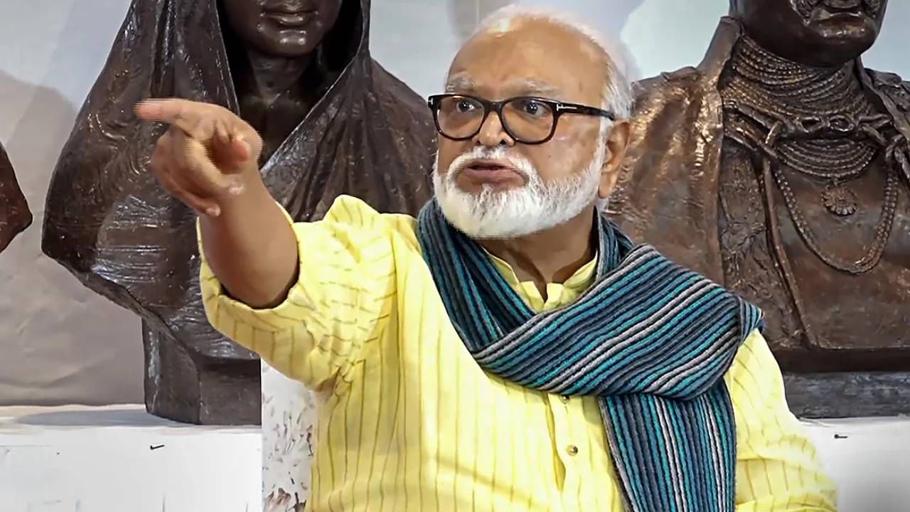 'साहेब, वेगळा निर्णय घ्या', समता परिषदेच्या कार्यकर्त्यांची भुजबळांकडे मागणी, राष्ट्रवादीची धाकधूक वाढवणारी बातमी 'साहेब, वेगळा निर्णय घ्या', समता परिषदेच्या कार्यकर्त्यांची भुजबळांकडे मागणी, राष्ट्रवादीची धाकधूक वाढवणारी बातमी