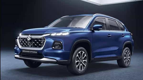 Maruti Cars Discount : जून महिन्यात मारुतीच्या बहुतांश मॉडल्सवर सवलत मिळेतय. पण सर्वात जास्त डिस्काऊंट Maruti Grand Vitara वर मिळतोय. या गाडीच्या स्ट्राँग हायब्रिड मॉडल्सवर 1.4 लाखाचा आणि अन्य वेरिएंटसवर 65 हजार रुपये वाचवण्याची संधी आहे.