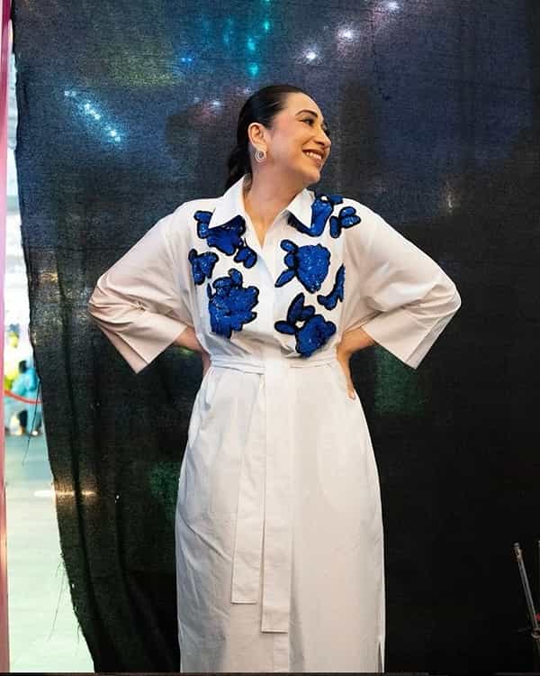 अभिनेत्री करिश्मा कपूर (Karisma Kapoor) हिने सोशल मीडियावर काही फोटो पोस्ट केले आहेत. चाहत्यांमध्ये देखील करिश्मा हिच्या लूकचा बोलबाला पाहायला मिळत आहे.