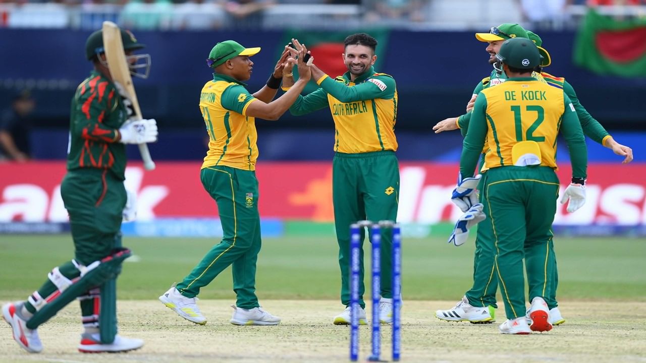 SA vs BAN: केशव महाराज मॅचविनर, दक्षिण आफ्रिकेचा वर्ल्ड रेकॉर्ड, बांगलादेशवर 4 धावांनी थरारक विजय