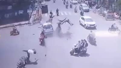 VIDEO : 6 जणांना चिरडणारी ती कार शिवाजी विद्यापीठाच्या माजी प्र कुलगुरूंची, त्यांचादेखील अपघातात मृत्यू