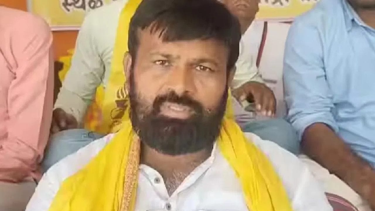 ओबीसी-ओबीसीत भांडण लावून राजकारण्यांना पोळ्या शेकायच्या आहेत – लक्ष्मण हाके आक्रमक