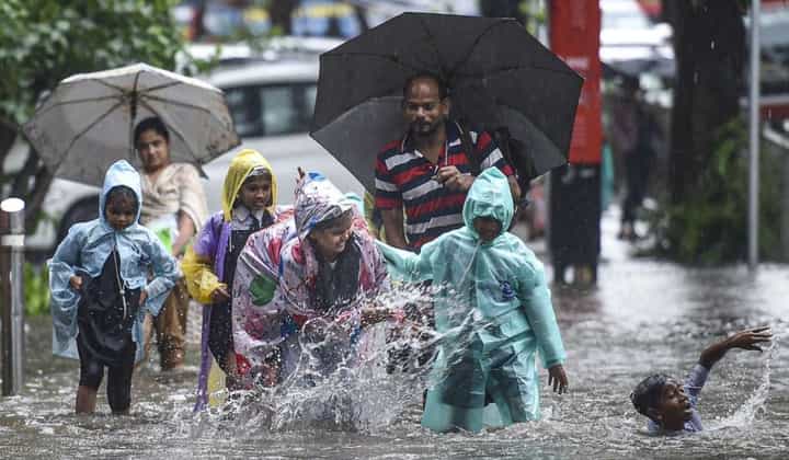 Maharashtra Rain Forecast : राज्यातील Monsoon रखडला... आगेकूच मंदावली, विदर्भ प्रतिक्षेत तर कोकण, मराठवाड्याला IMD कडून अलर्ट Maharashtra Rain Forecast : राज्यातील Monsoon रखडला... आगेकूच मंदावली, विदर्भ प्रतिक्षेत तर कोकण, मराठवाड्याला IMD कडून अलर्ट