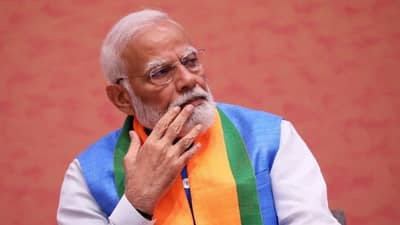 मध्यावधीला तयार राहा, मोदी सरकार वर्षभरात कोसळणार... बड्या नेत्याची भविष्यवाणी