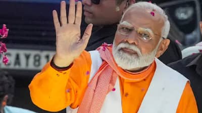 Saamana : मोदींना आता विदेश पर्यटन करता येणार नाही कारण.., ‘सामना’तून पंतप्रधानांवर निशाणा