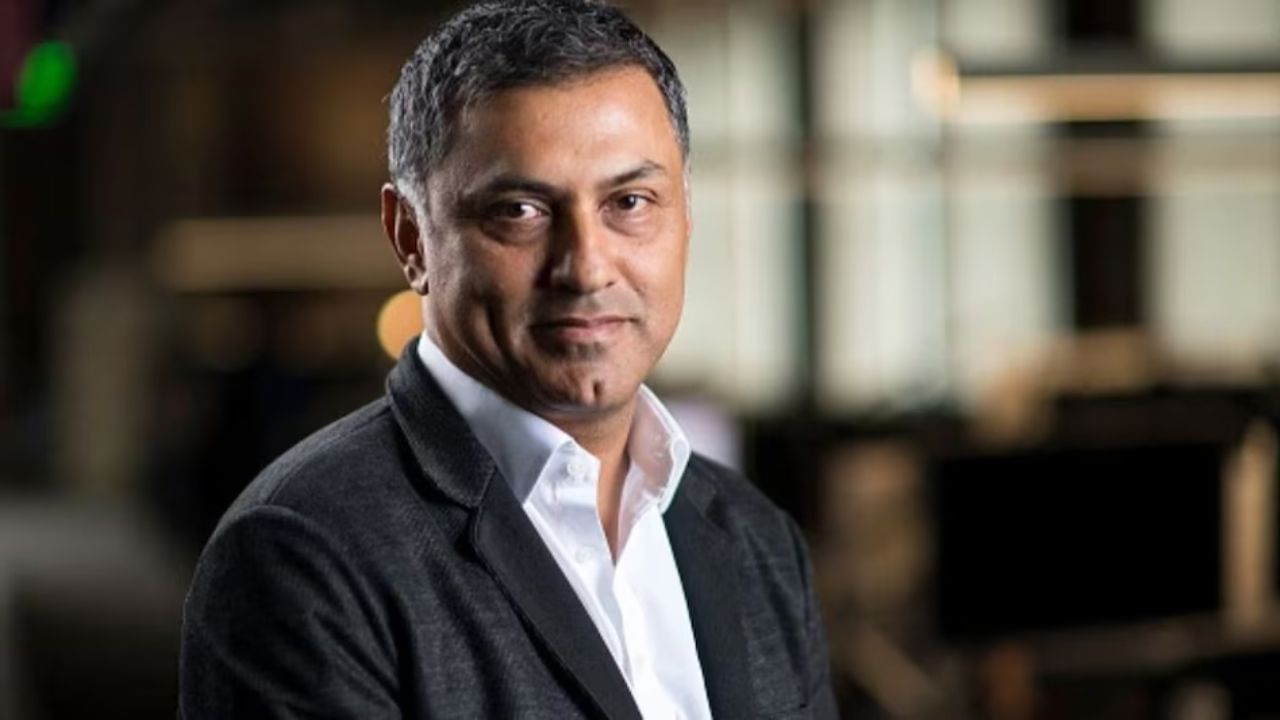 कधी अमेरिकेत बर्गर विकत होते, आज जगातील दुसरे सर्वाधिक पगार घेणारे CEO...भारतवंशी निकेश अरोरा यांचा पगार आहे तरी किती? कधी अमेरिकेत बर्गर विकत होते, आज जगातील दुसरे सर्वाधिक पगार घेणारे CEO...भारतवंशी निकेश अरोरा यांचा पगार आहे तरी किती?