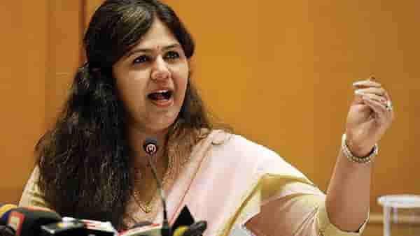 ‘त्या नराधमांना चौकात शिक्षा…’, महिला अन् चिमुकल्यांवरील अत्याचाराच्या घटनांवर पंकजा मुंडे आक्रमक