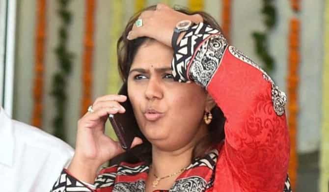 पंकजा मुंडे यांच्या पराभवाने चर्चेत आलेल्या बीडमध्ये या महिला नेत्याची एन्ट्री, विधानसभा लढवण्याची घोषणा; टेन्शन कुणाला?
