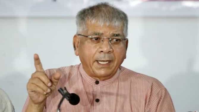 प्रकाश आंबेडकरांनी महाविकास आघाडीच्या किती जागा पाडल्या?; राज्यभरात किती मते मिळाली?