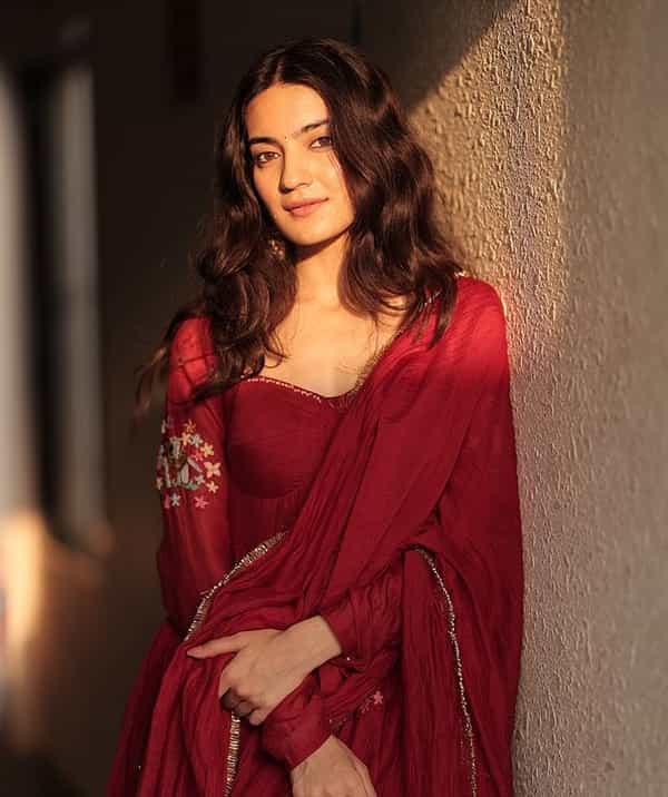 'हीरामंडी' वेब सीरिज आणि 'लापता लेडीज' सिनेमात महत्त्वाची भूमिका साकारल्यामुळे प्रतिभा रंता हिच्या चाहत्यांची संख्या देखील फार मोठी झाली आहे. सोशल मीडियावर देखील तिला फॉलो करणाऱ्यांची संख्या दिवसागणिक वाढत आहे.