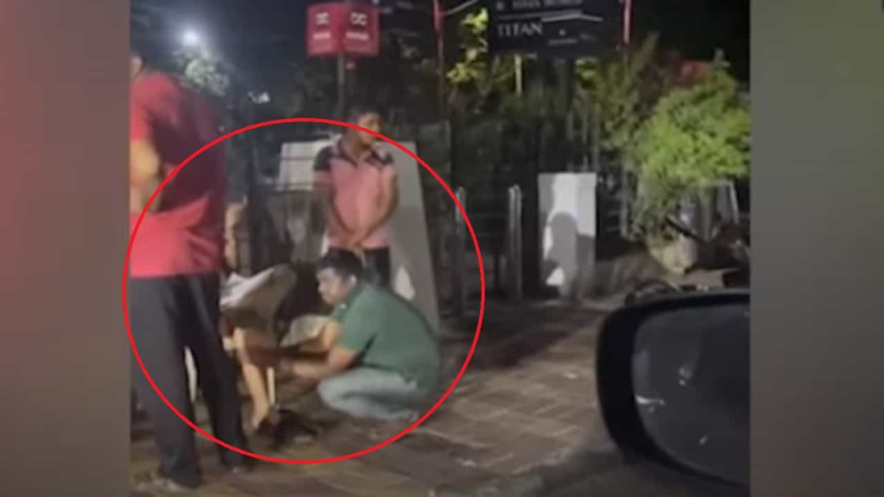 पुण्यात चाललंय काय? पोलीस कर्मचाऱ्याचा अजब प्रताप, पोलिसांनी तरुणाकडून स्वत:चे पाय दाबून घेतले