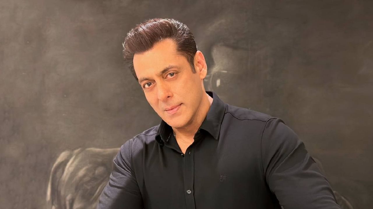 Salman Khan | ... जेव्हा सलमान खानने खासदाराचं जगणं केलं होतं कठीण, व्हिडीओ पाहून म्हणाल... Salman Khan | ... जेव्हा सलमान खानने खासदाराचं जगणं केलं होतं कठीण, व्हिडीओ पाहून म्हणाल...